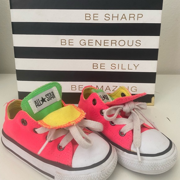 Neon Colors Converse Chucks - Picture 5 of 5